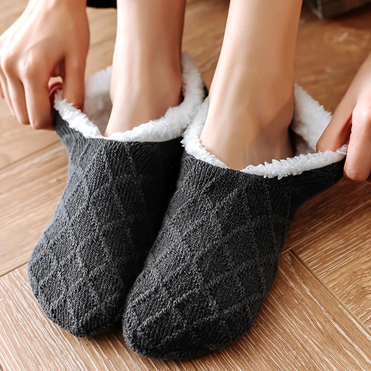 6/5/4/3/2/1Women's Warm Solid Color Floor Socks Non Slip Plu