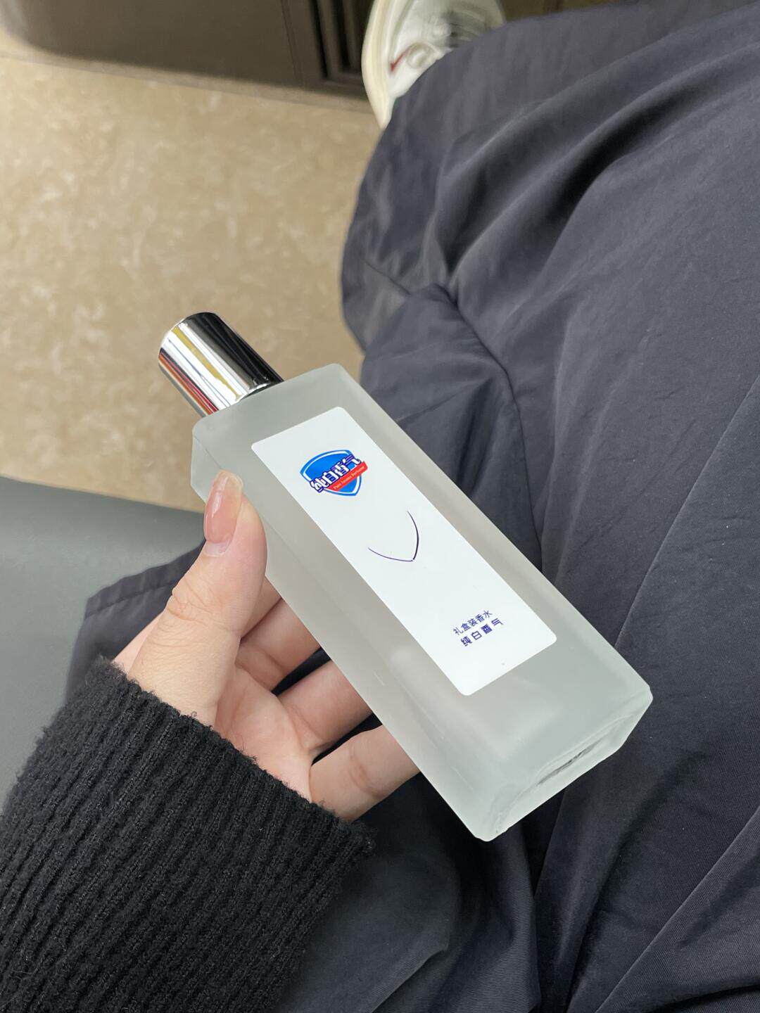 去上班被同事误以为刚洗完澡!纯白香气淡香持久留香清新自然香水