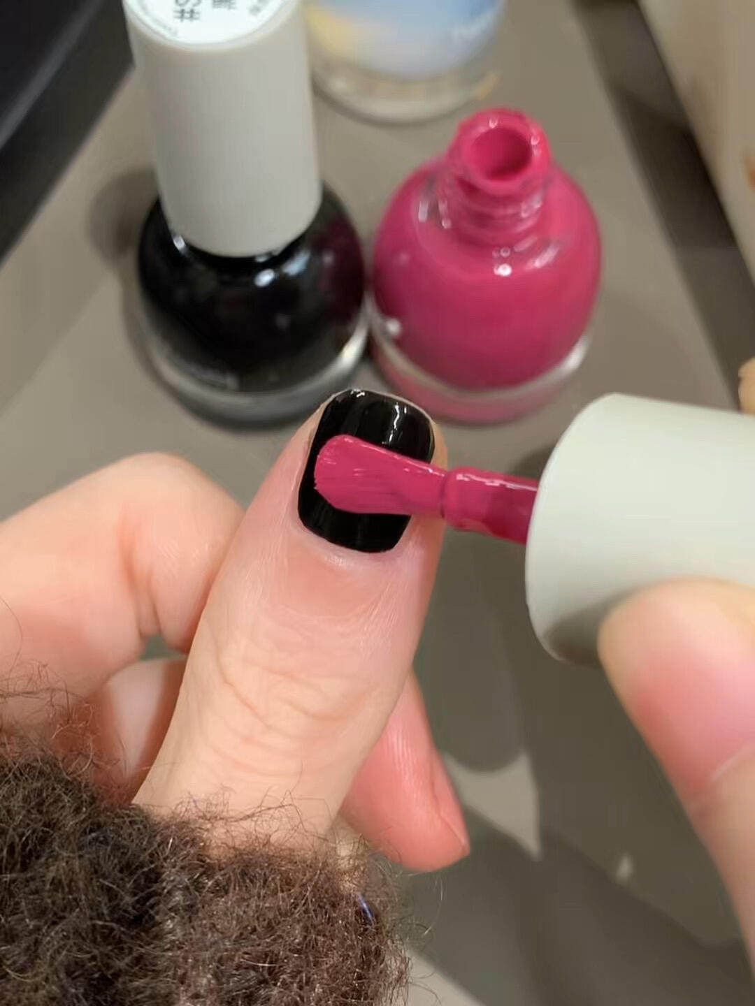 黑莓涂鸦又酷又嗲的黑莓甜心Two-Moons色号S141黑色S556甜菜玫粉,彩妆/香水/美妆工具,指甲油,淘宝优惠券,粉丝福利购,淘宝优惠卷