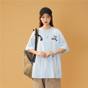 1404-2-T072-P35夏装新品女2023新款创意字母印花宽松T恤圆领落肩图片