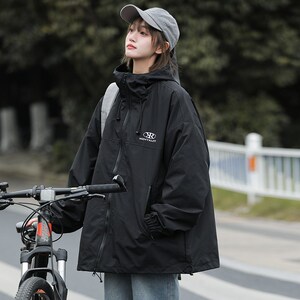 1404-1-9223-p80新款休闲冲锋衣 棒球服潮 夹克图片