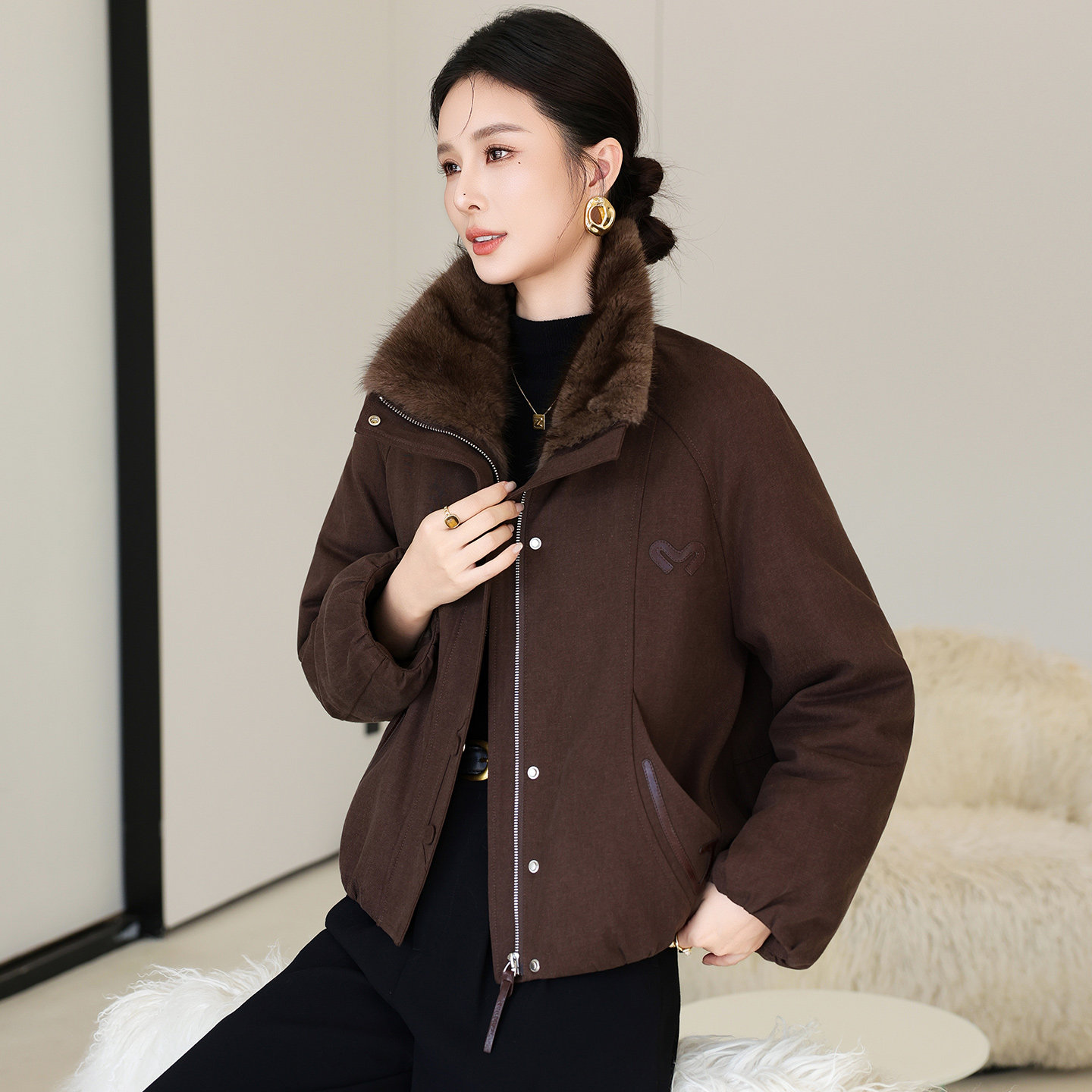 海宁皮草水貂毛领女士短款夹克