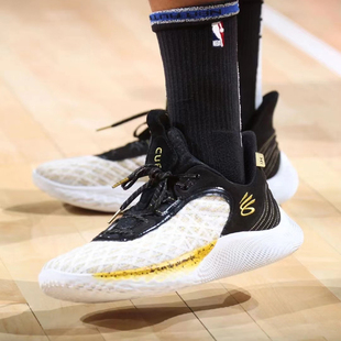 安德玛Curry 3025684 Flow库里9湖水绿小学生亚洲限定实战篮球鞋