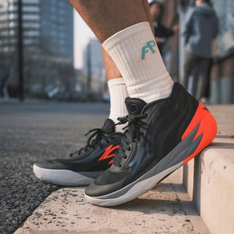 02 彪马男子三球拉梅洛鲍尔二代实战篮球鞋378287 377586