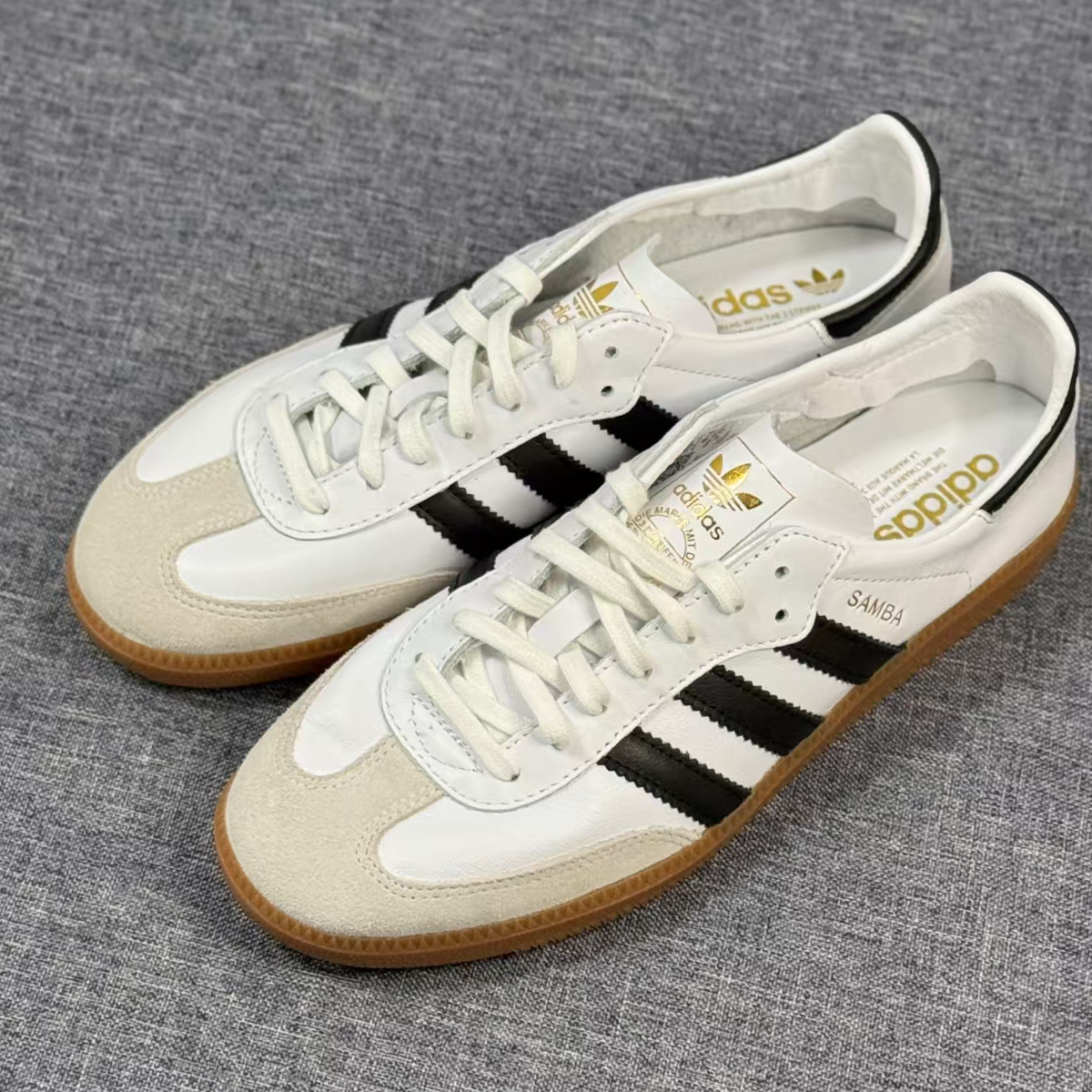 阿迪达斯男女时尚百搭低帮休闲鞋