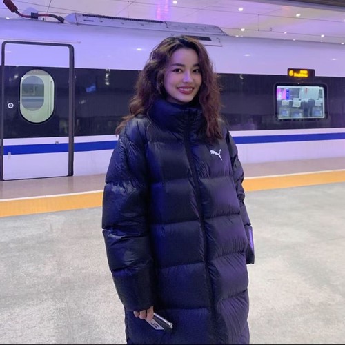PUMA彪马女子冬季新款防寒保暖简约百搭90绒长款羽绒服外套688798