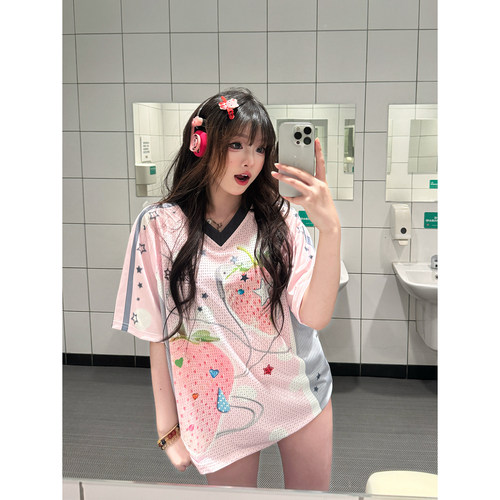 草莓印花V领短袖T恤女运动风球衣