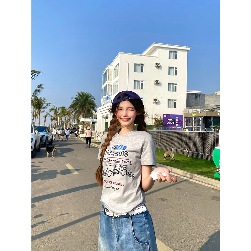 Sixminu 2025夏季新款美式字母印花短袖女短款正肩t恤女显瘦上衣