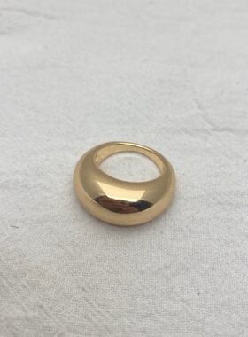 欧美风金色圆弧抛光女士戒指