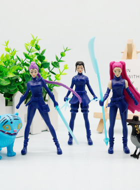 猎魔女团明星手办摆件