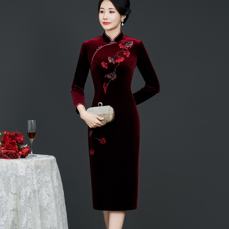 金丝绒旗袍妈妈装婚宴礼服新款参加嫁女儿母亲礼服喜婆婆婚礼春秋