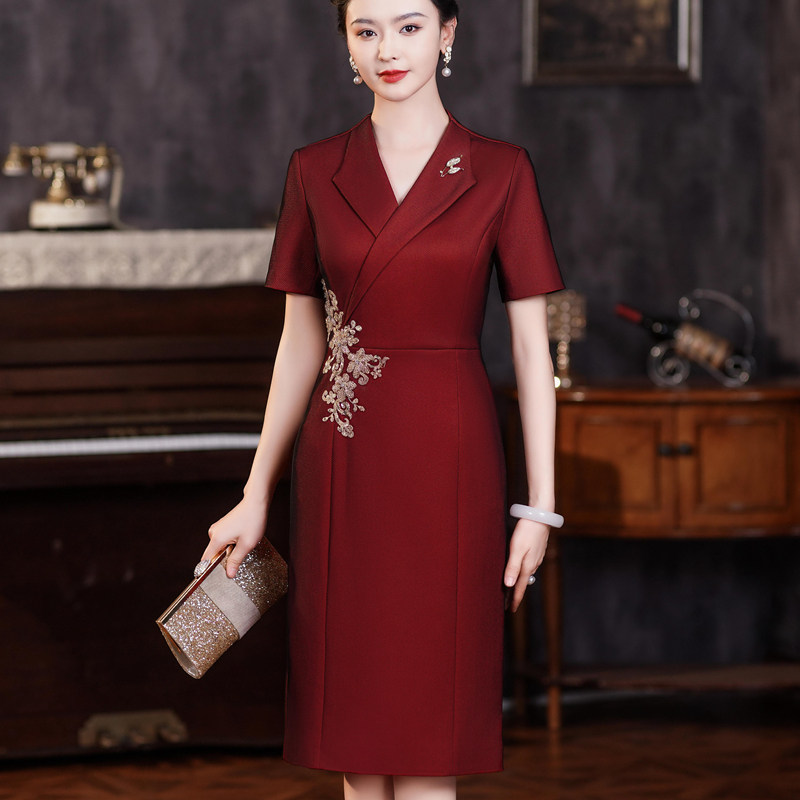春秋喜妈妈婚宴装时尚洋气连衣裙