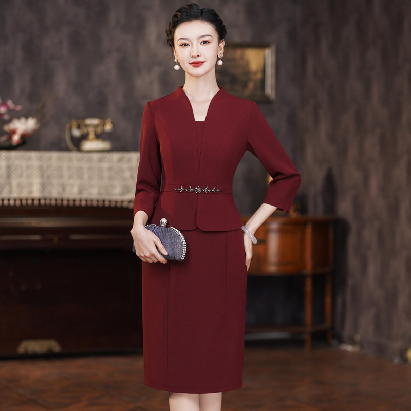 2025新款礼服儿子结婚妈妈喜服女裙高端喜婆婆婚宴装假两件连衣裙