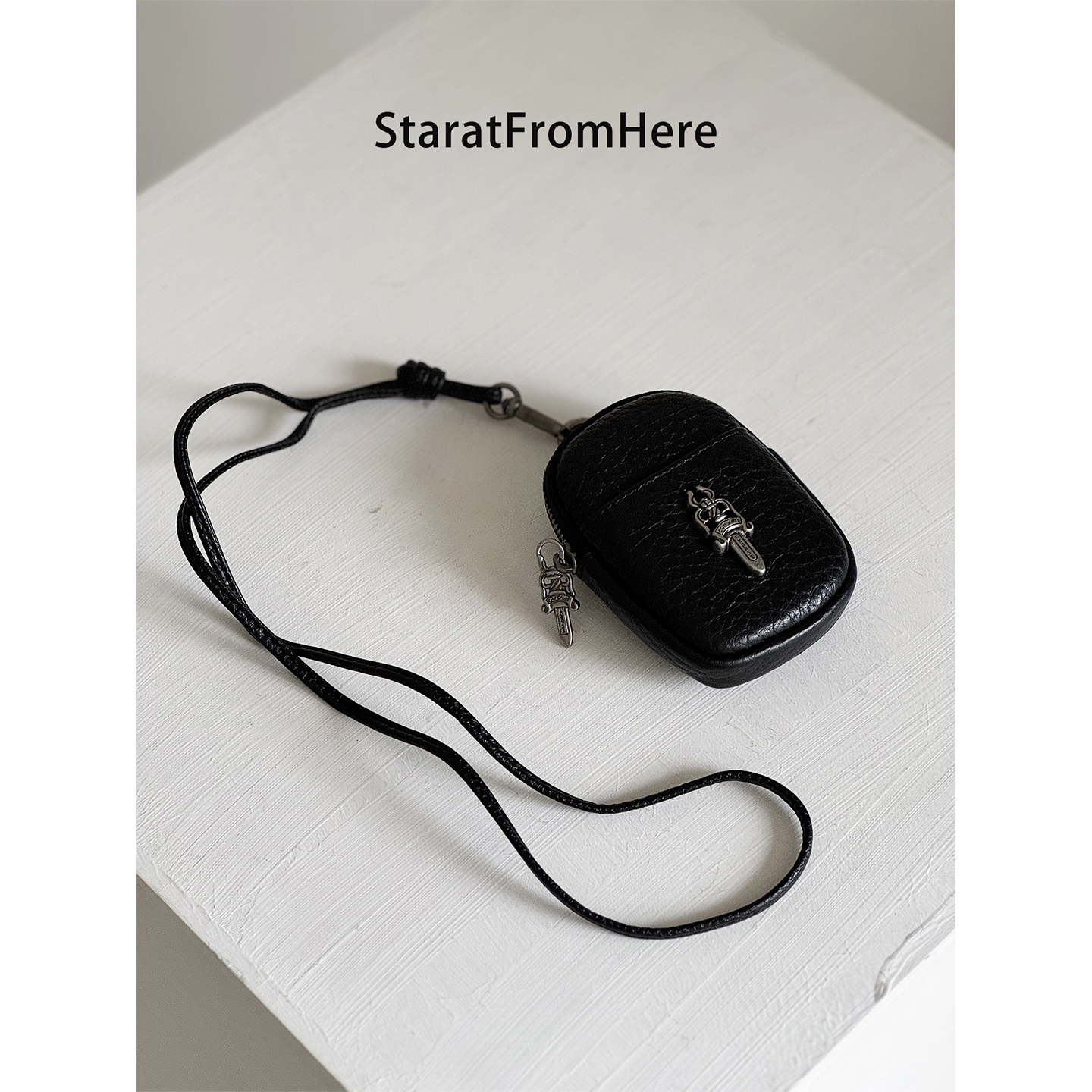 头层牛皮宝剑挂脖耳机卡钥匙包