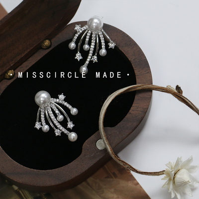 瑟可「神明少女」银色珍珠烟花耳钉女精致小巧轻奢高级感气质大气