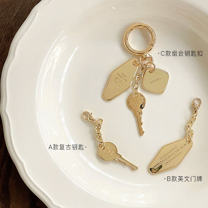 韩国汽车钥匙扣简约高级感精致包包挂件高档女生情侣钥匙扣定制