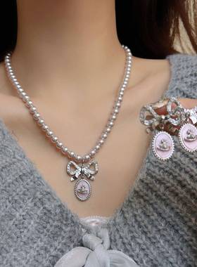 微镶蝴蝶结粉色圆牌土星耳环项链女淑女复古巴洛克宫廷风耳饰颈链