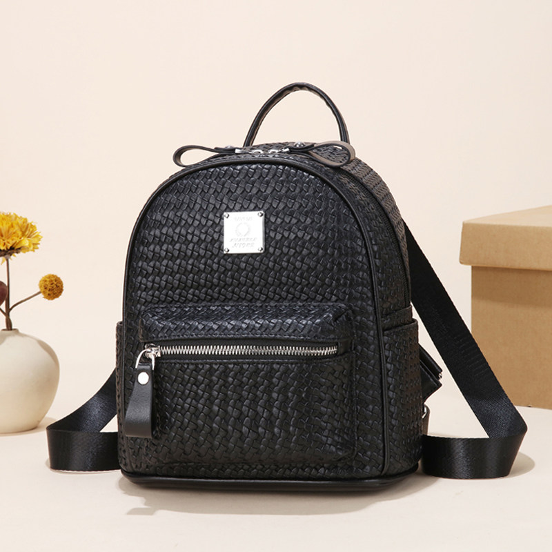 编织双肩包女2026新款轻便时尚洋气小背包大容量简约百搭通勤包包