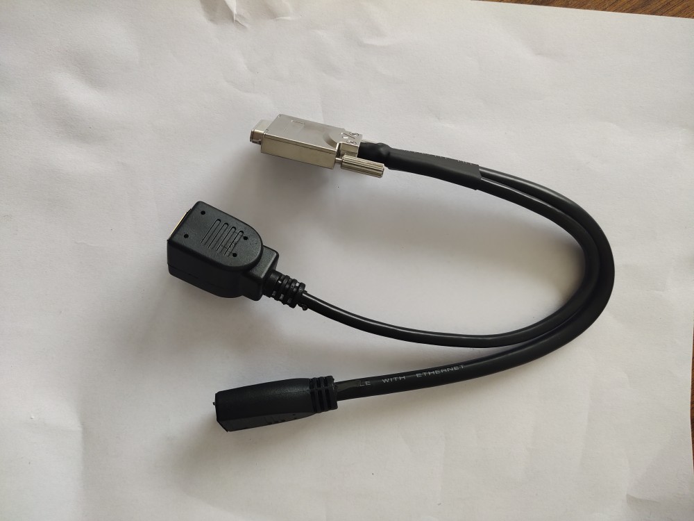 华为HD-VI高清镜头线转HDAI VPC600/620摄像机接终端HDVI转换线