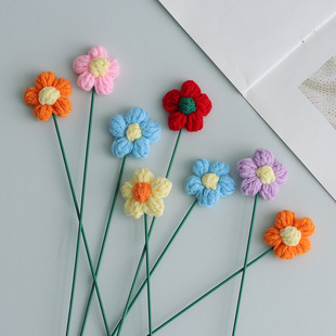 毛线花手工钩织简约花束批发假花手钩花牛奶棉花束成品配花