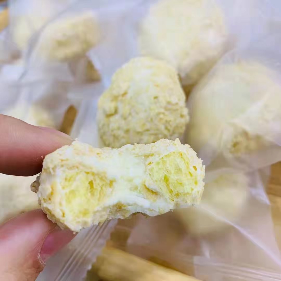 亚膜泡芙堡 香蕉味酸奶味 奶宝宝休闲食品儿童散装网红零食 包邮