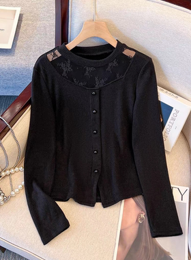 蕾丝拼接打底衫