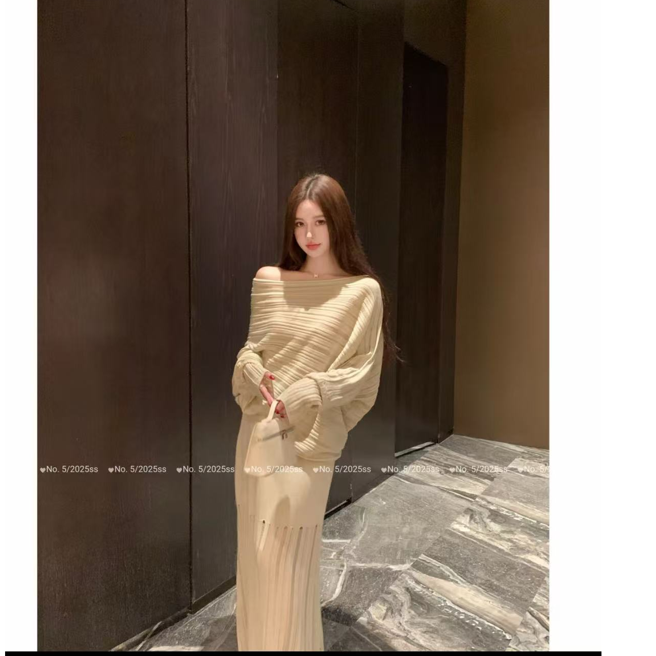 早秋慵懒穿搭上衣+半身裙两件套