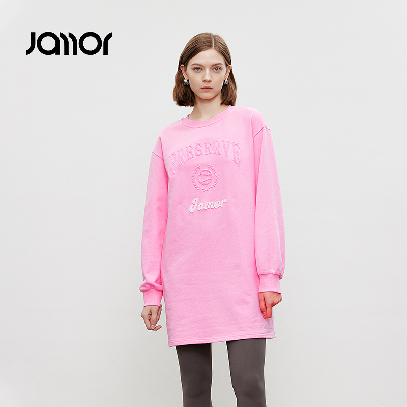 时尚圆领 字母浮雕  直筒显瘦