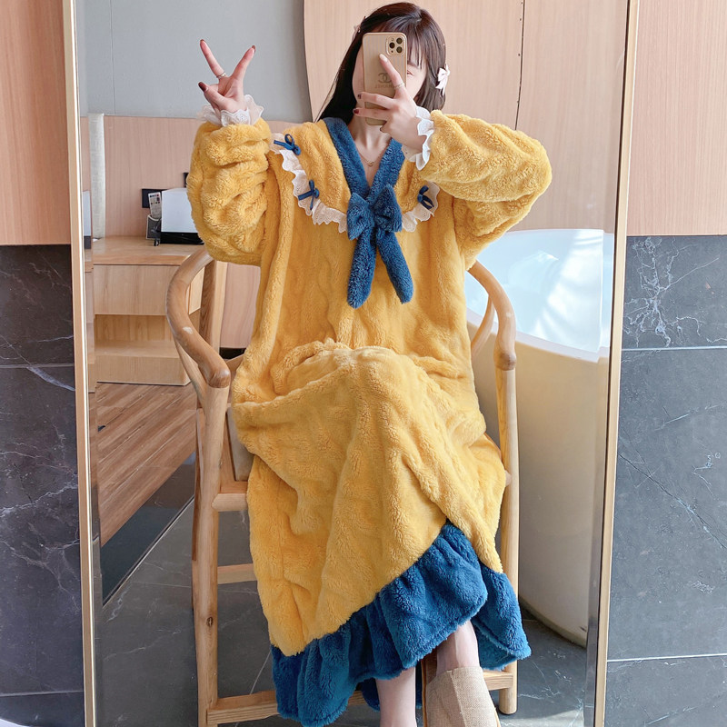 2021年新款睡衣女秋冬季珊瑚绒加厚长款法兰绒睡裙可爱加绒家居服