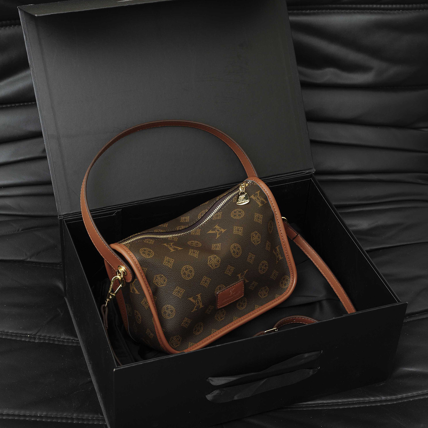 复古老花小包包女2026新款超火休闲百搭小方包轻奢时尚单肩斜挎包,箱包皮具/热销女包/男包,小方包,淘宝优惠券,粉丝福利购,淘宝优惠卷