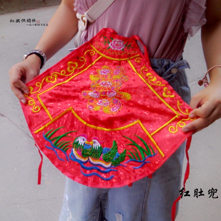 【旧城拾忆】九十年代 大红色肚兜`绵绸的 怀旧/收藏