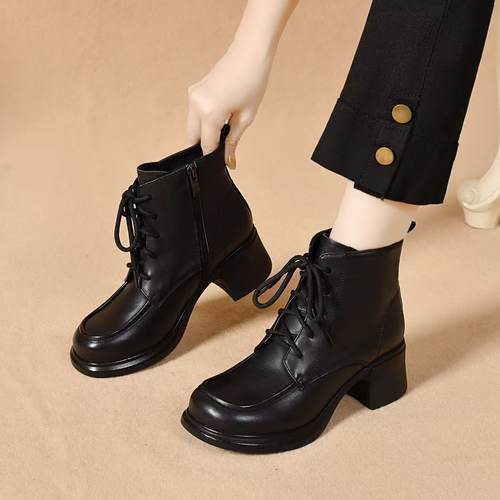 头层牛皮马丁靴秋冬季百搭女款靴子软底粗跟短靴舒适通勤系带裸靴