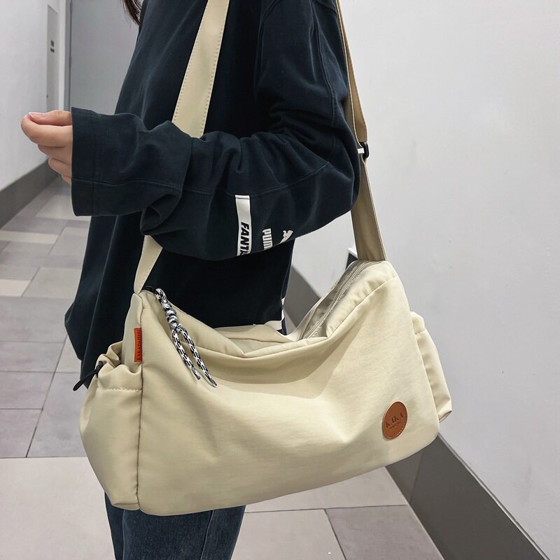 潮包纯色简约时尚单肩斜挎包男女