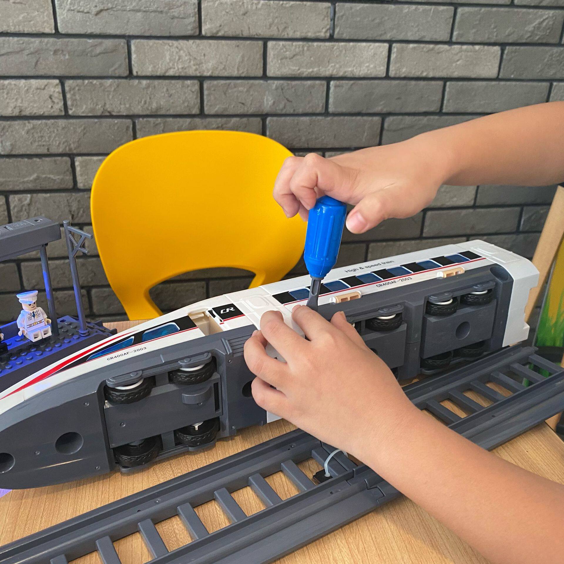 POPULAR SCIENCE EARLY EDUCATION HIGH-SPEED RAIL BUILDING BLOCKS ELECTRIC TRACK MANUAL ASSEMBLY INERTIAL LIGHT MUSIC CHILDRENS TRAIN