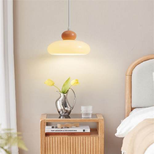 法式奶油风床头吊灯2023年新款包豪斯中古餐厅灯现代设计师吊线灯