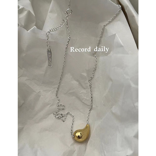 WXLSTUDIO吾小历同款万物皆可搭简约时髦金色水滴项链金豆锁骨链