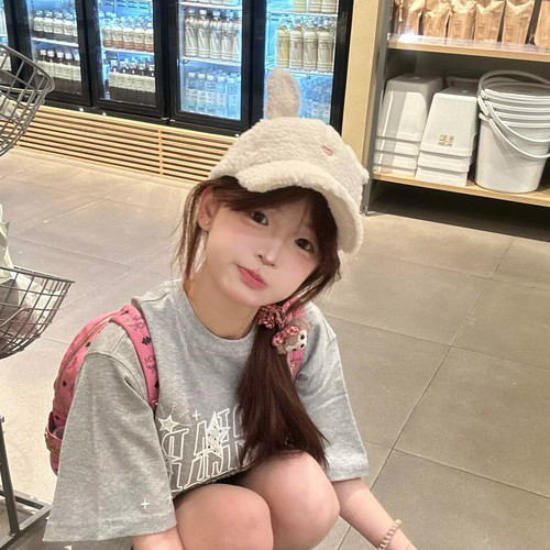 可爱毛绒帽子女秋冬季2025新款羊羔毛保暖兔耳朵鸭舌帽显脸小百搭