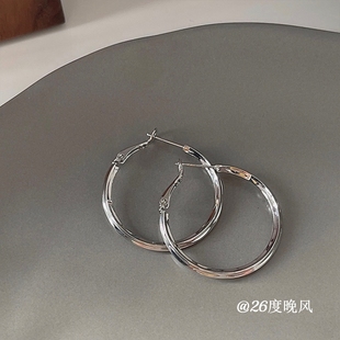 26度晚风/甜酷辣妹耳圈 小众设计高级感冷淡风耳环百搭显脸小耳饰