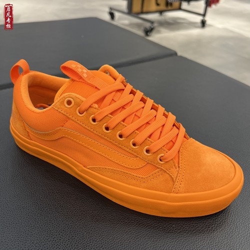 VANS联名限定款板鞋橙色低帮