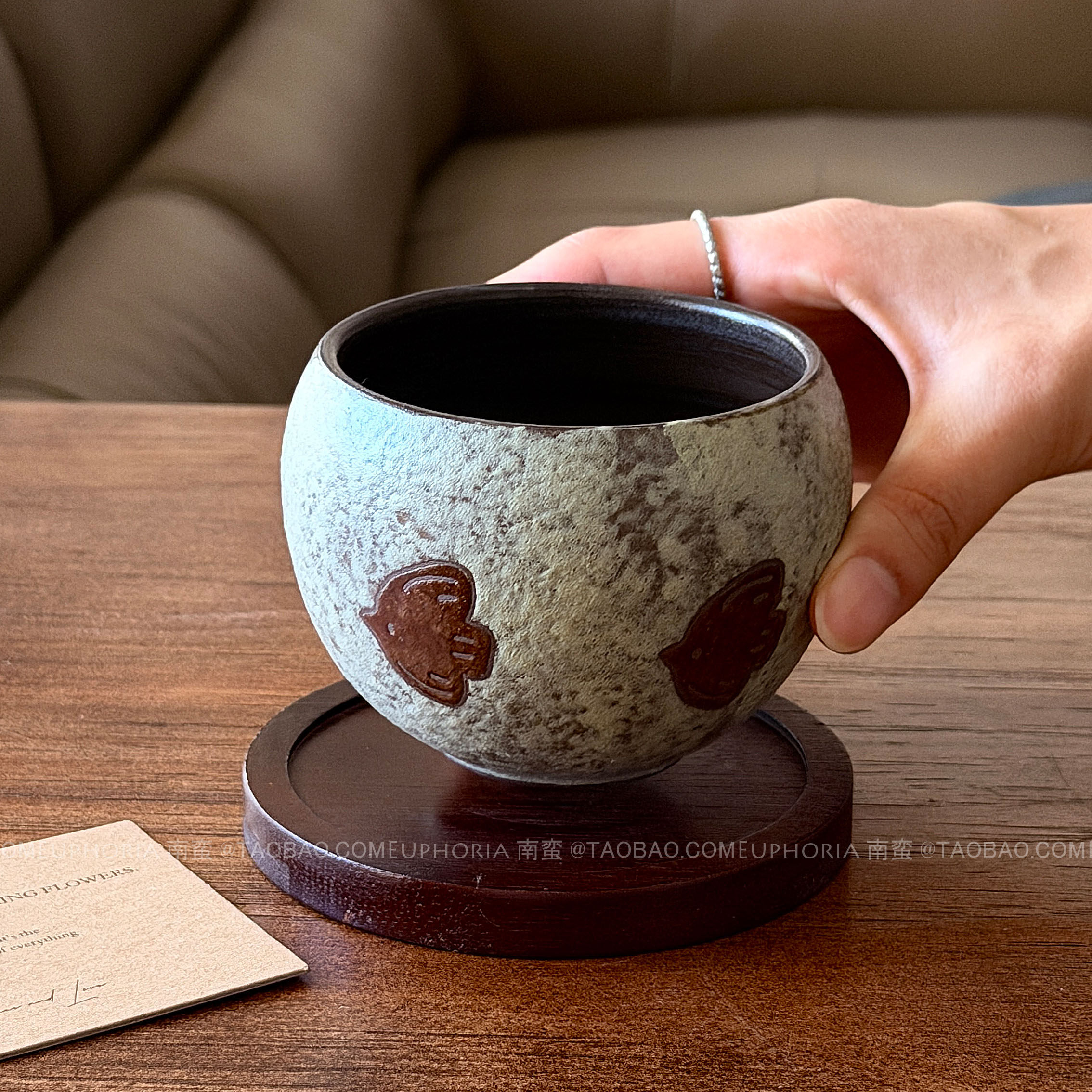 复古粗陶棕色燕子陶瓷手握杯水杯