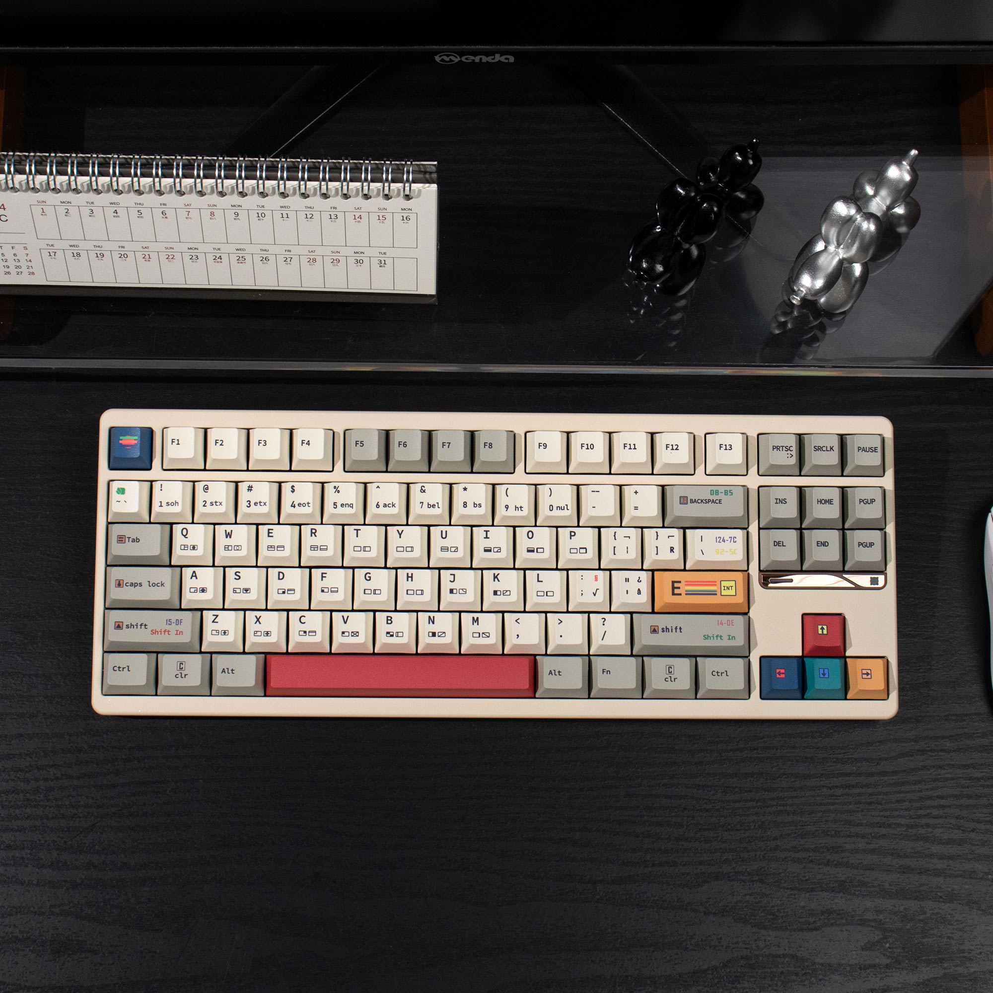 PBT热升华复古灰色C64正刻键帽