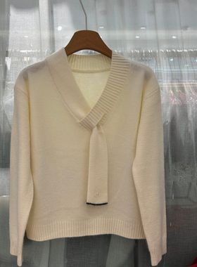 小艺欧货女装2025冬季时尚V领围巾百搭温柔减龄显瘦针织衫53016H