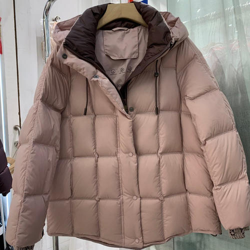 小艺欧货女装2025冬季新款云朵泡芙羽绒服连帽保暖白鸭绒外套821H