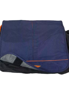 李宁斜挎包男士单肩包多功能运动新款户外旅行胸包休闲包ABDH014