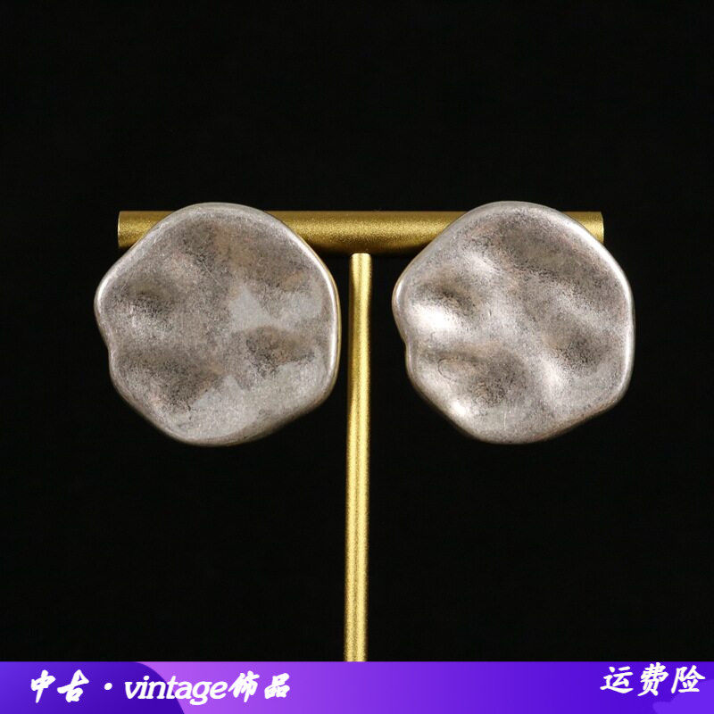 几何银色圆饼不规则金属肌理耳钉