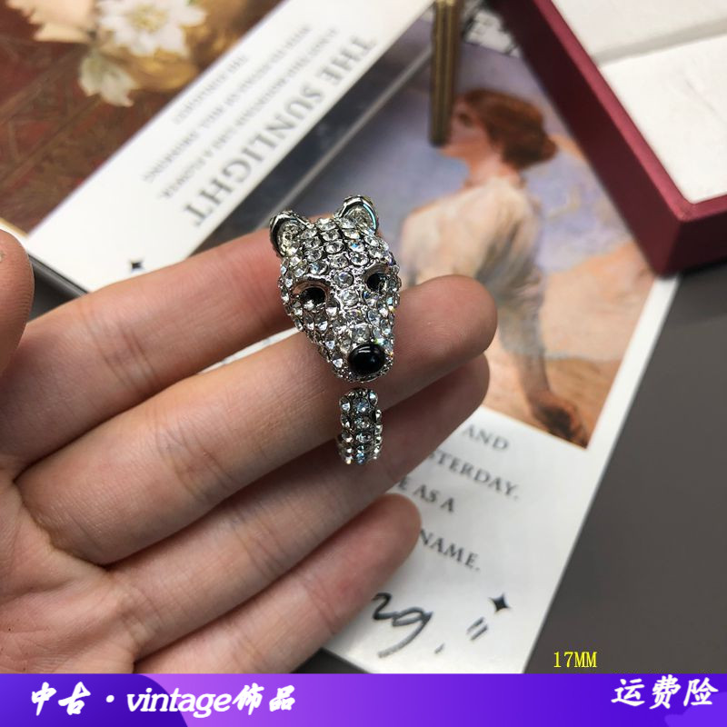 新款时尚轻镶嵌满钻动物系设计感