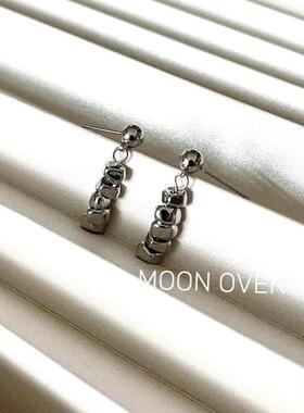 MOON OVER 独立设计高级感金属方块耳环性冷淡风耳环耳针