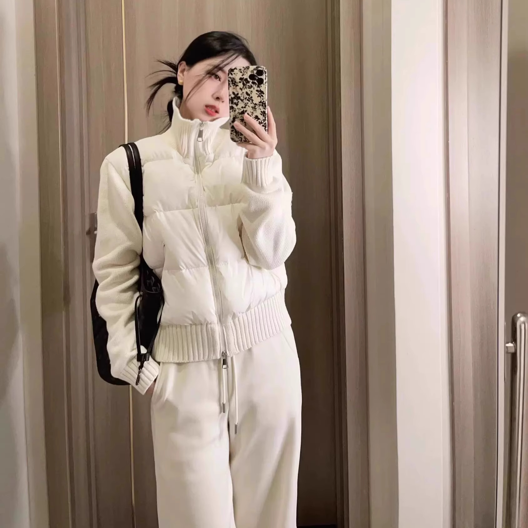 奶油泡芙针织拼接短款羽绒棉服女