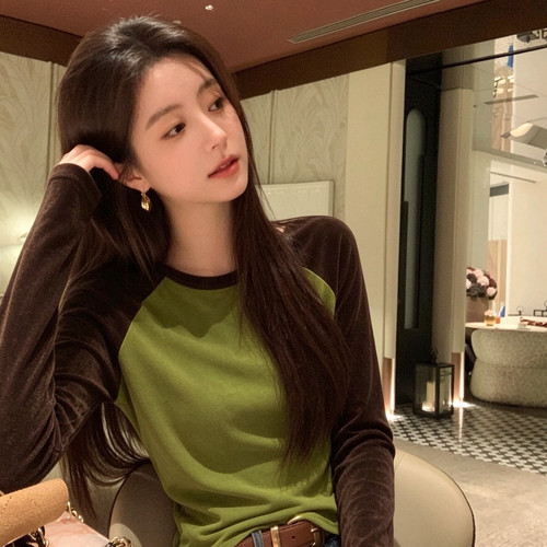 哎莉丝-秋上新轻奢优雅复古唯美气质修身显瘦长袖T恤y6167