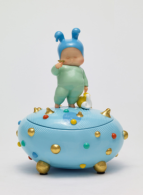 瞿广慈月光宝盒水瓶座酒柜艺术品